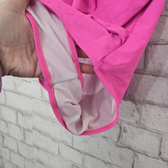 Hot pink one-piece low back swimsuit - Picture 7 of 12